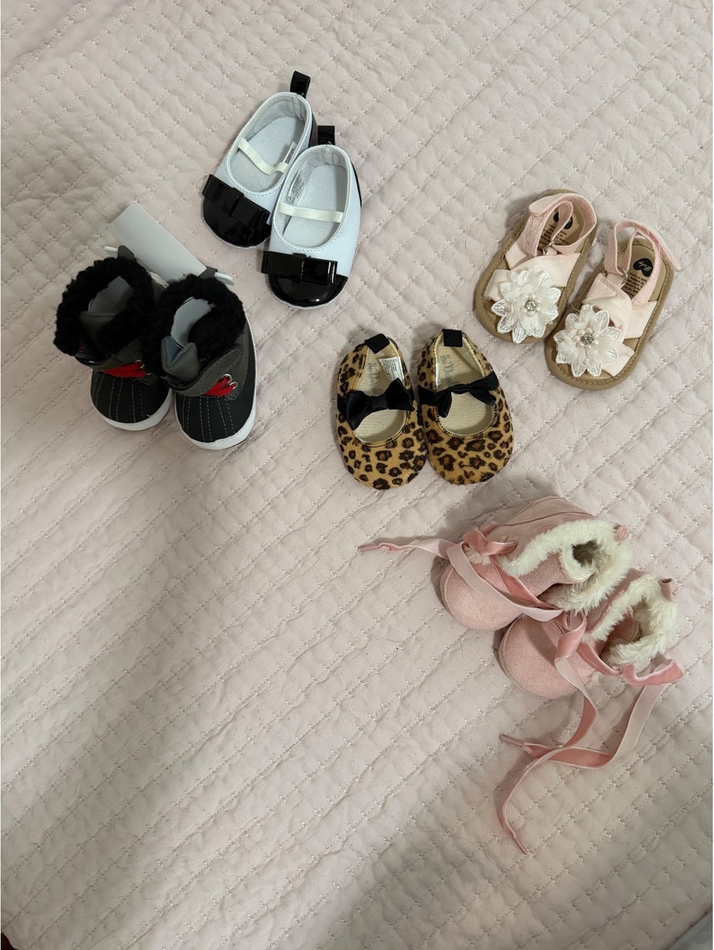 Baby Girl Shoes Lot 0-6 Months – 5 Pairs of Boots / Mary Janes / Sandals